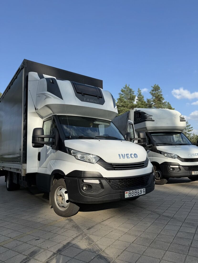 Машины IVECO Daily на площадке